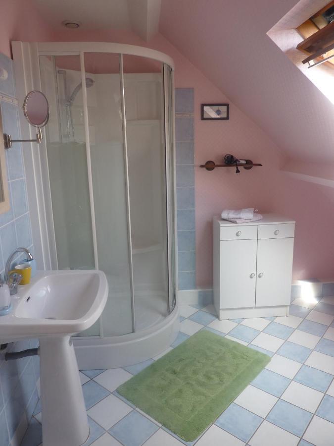 Roz-Landrieux Chambre D'Hote الغرفة الصورة